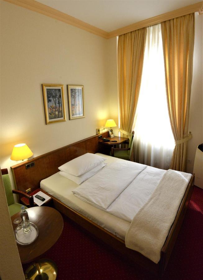 Hotel Am Kochbrunnen Wiesbaden Kültér fotó