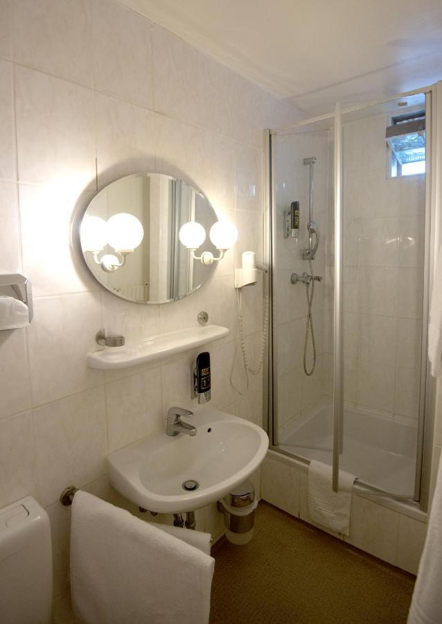 Hotel Am Kochbrunnen Wiesbaden Kültér fotó
